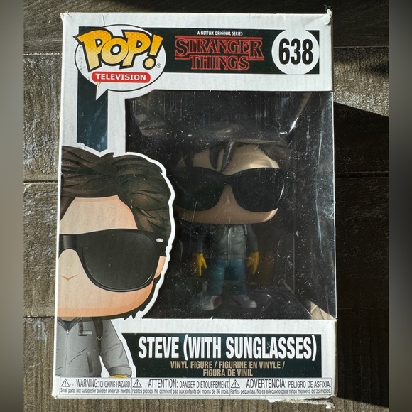 FUNKO POP NIB Stranger Things #638 Steve (with sunglasses) - Picture 1 of 6